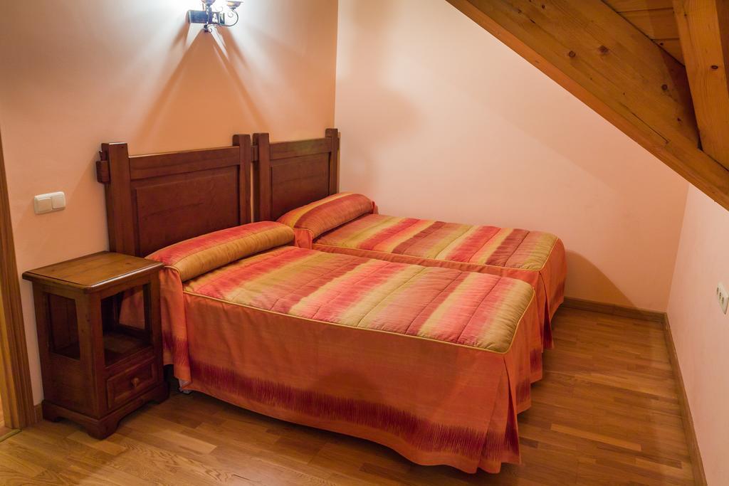 Apartment Casa Blas Gistaín Rum bild
